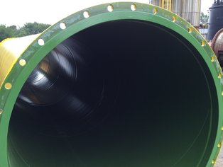 Vista interna del segmento di un condotto per gas di scarico, rivestito con Si 14 E